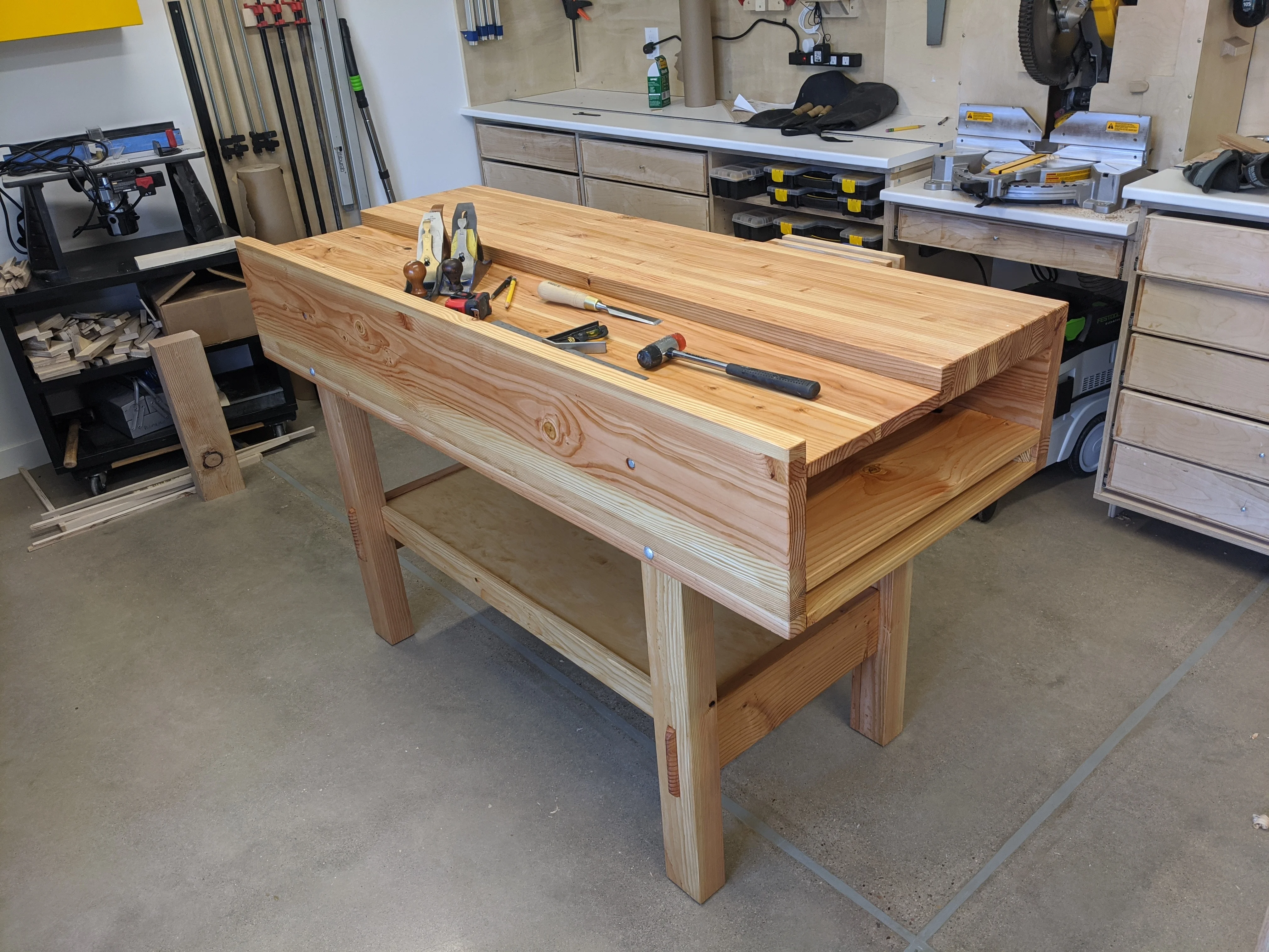 Workbench (ID 0002) image 1